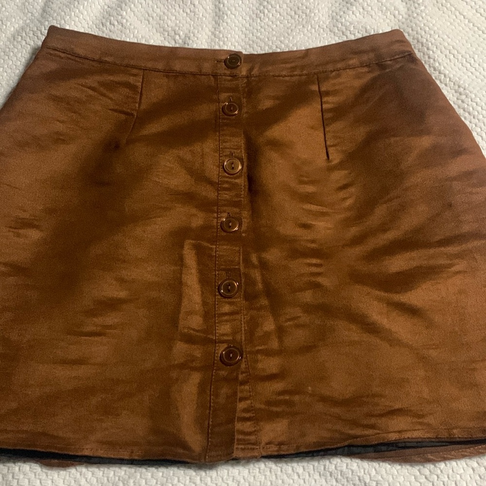 Justify skirt